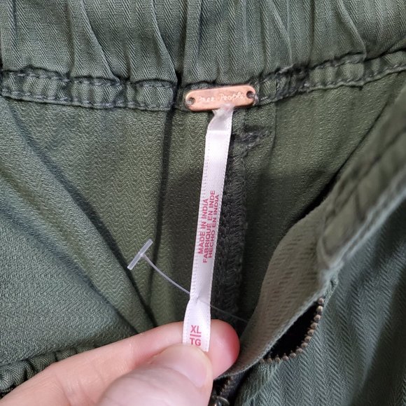 NWT FREE PEOPLE Women's XL Tahiti Kelp Green Low Rise Slouchy Ankle Cargo Pants - Picture 11 of 16